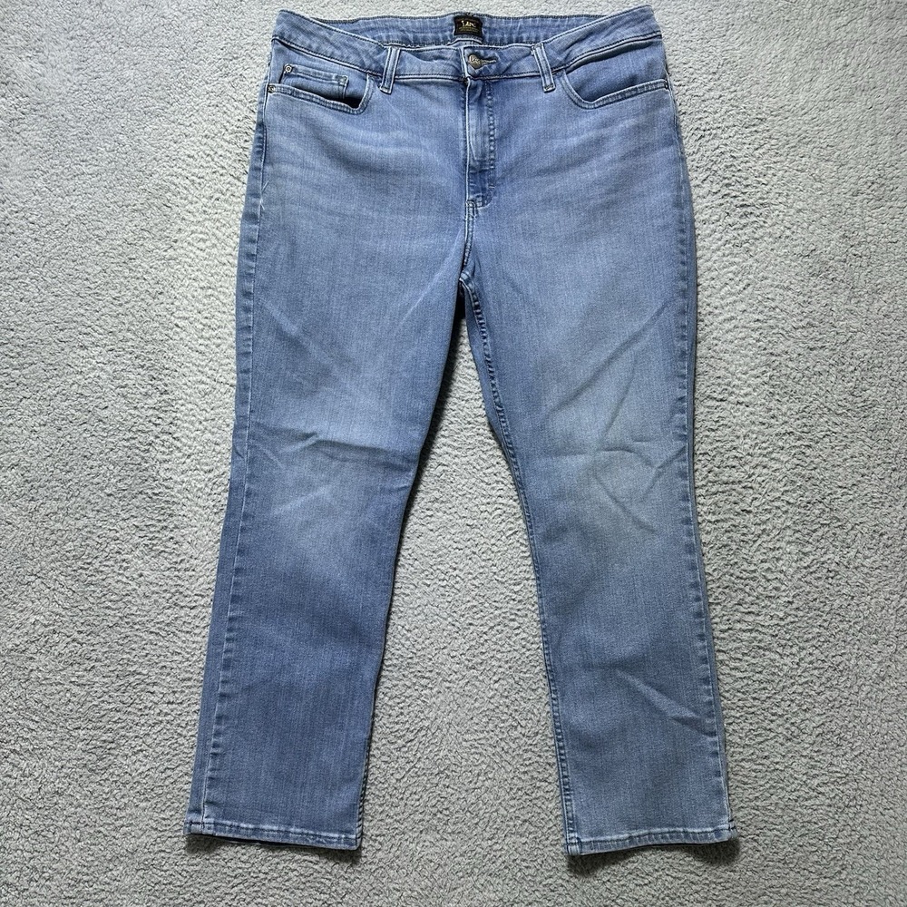 Lee‎ light wash womens jeans 18 s/c Workwear Stretch Pants